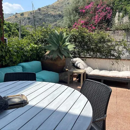 Sicilystudio In Taormina-murmuria Minerva *